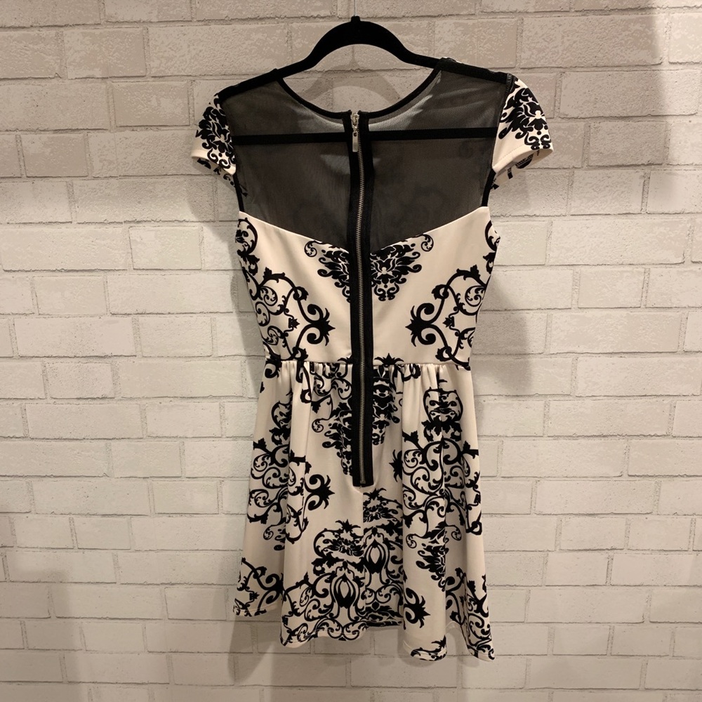B Darlin dress - Picture 2 of 2